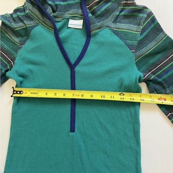 Columbia hooded waffle knit long sleeve - Picture 10 of 11